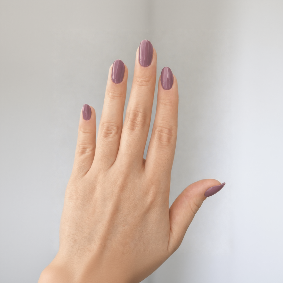 Manicure con esmalte rosa Old Rosé